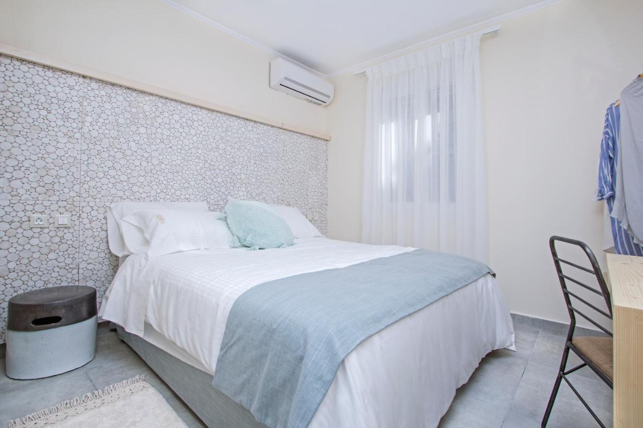 Athena Luxury Apartments 메손기 외부 사진