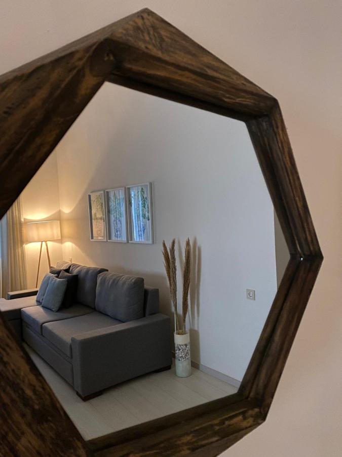 Athena Luxury Apartments 메손기 외부 사진
